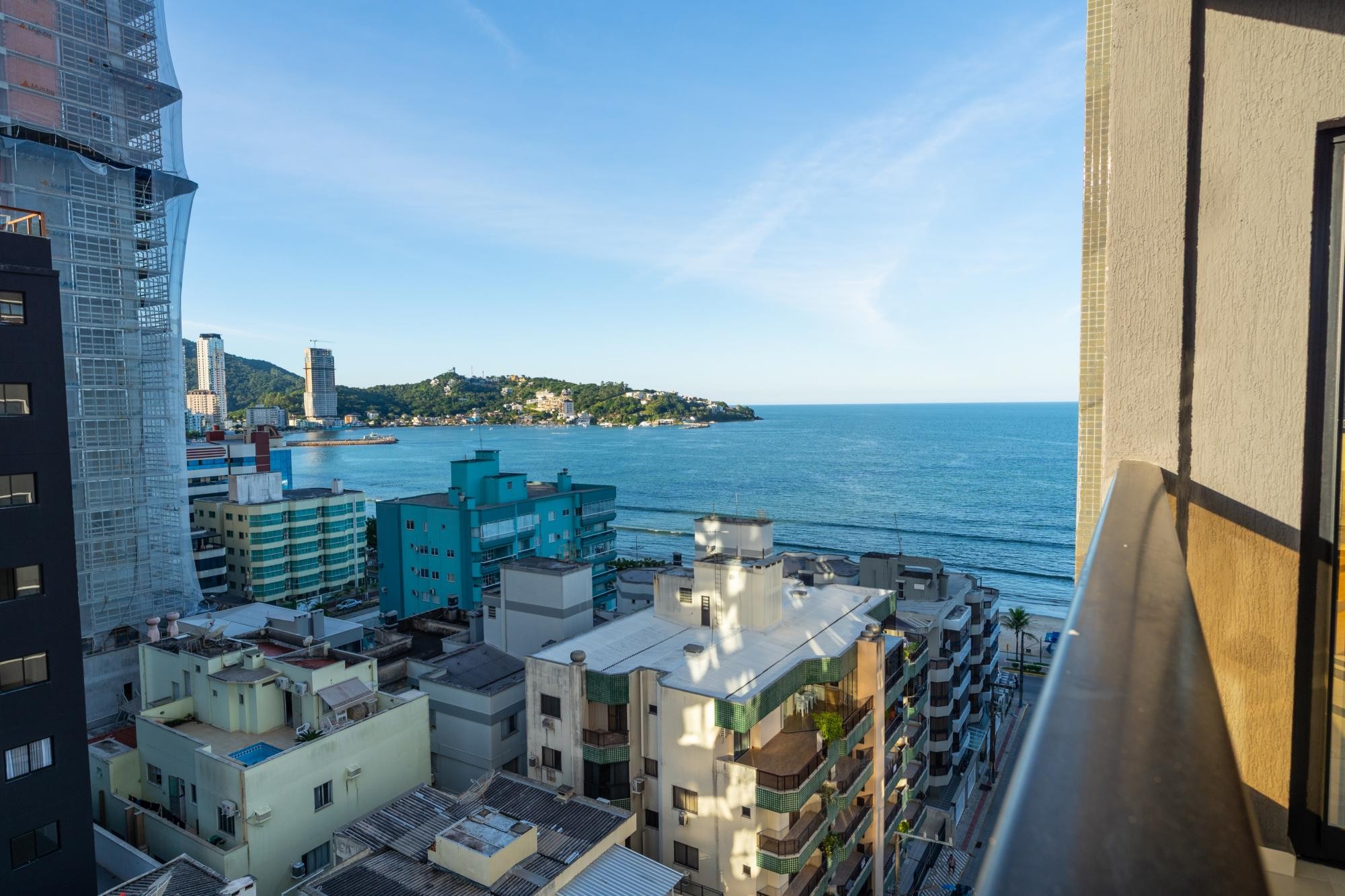 APARTAMENTO NA PRAIA - Itapema/SC, centro